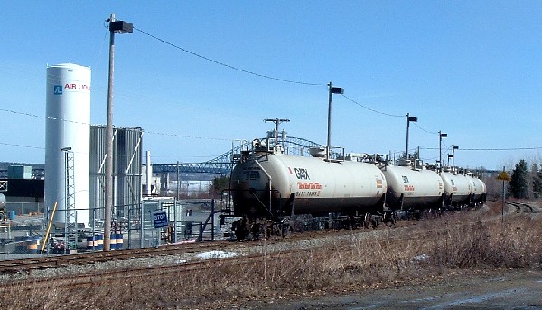 Tank cars at Ultramar